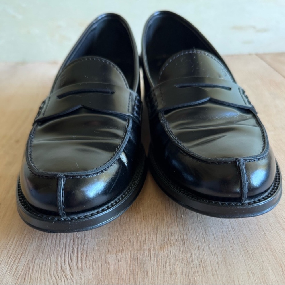 TOD'S Black Leather Loafers SZ 5.5 Gently Used - Picture 3 of 9
